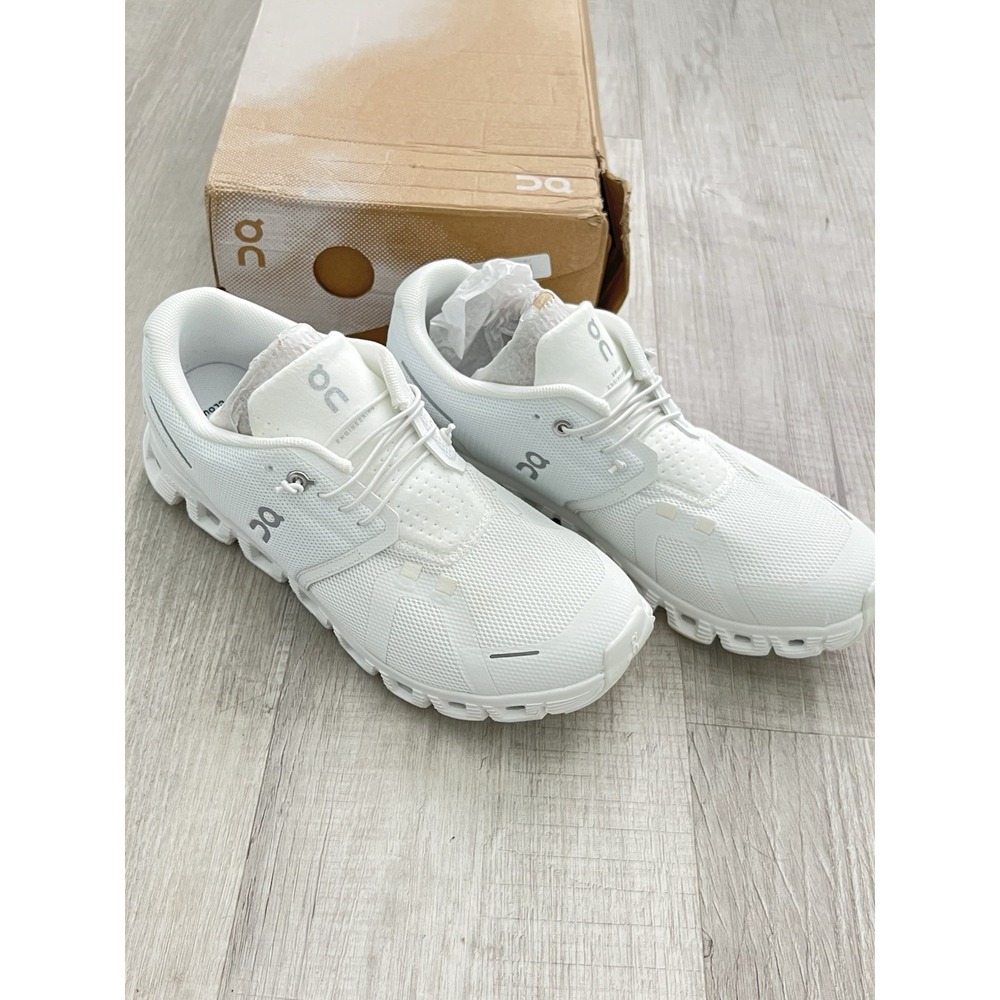 NEW On Cloud Cloud 5 Running Shoes All White Womens 59.98902 Size 9.5 - Picture 5 of 10